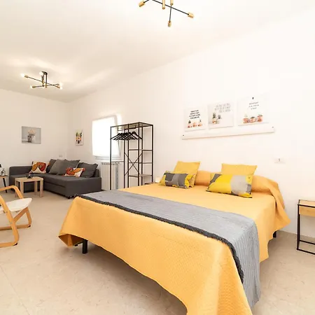 Euphorbia Villa Ostuni